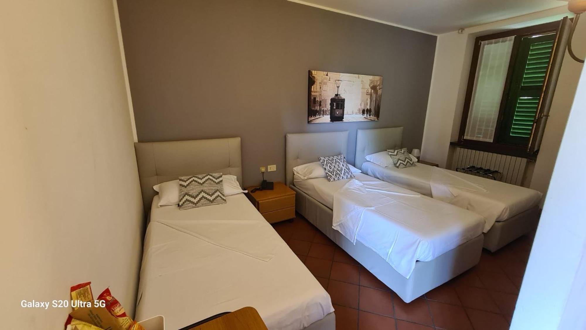 Albergo La Scaletta Cantu Ngoại thất bức ảnh