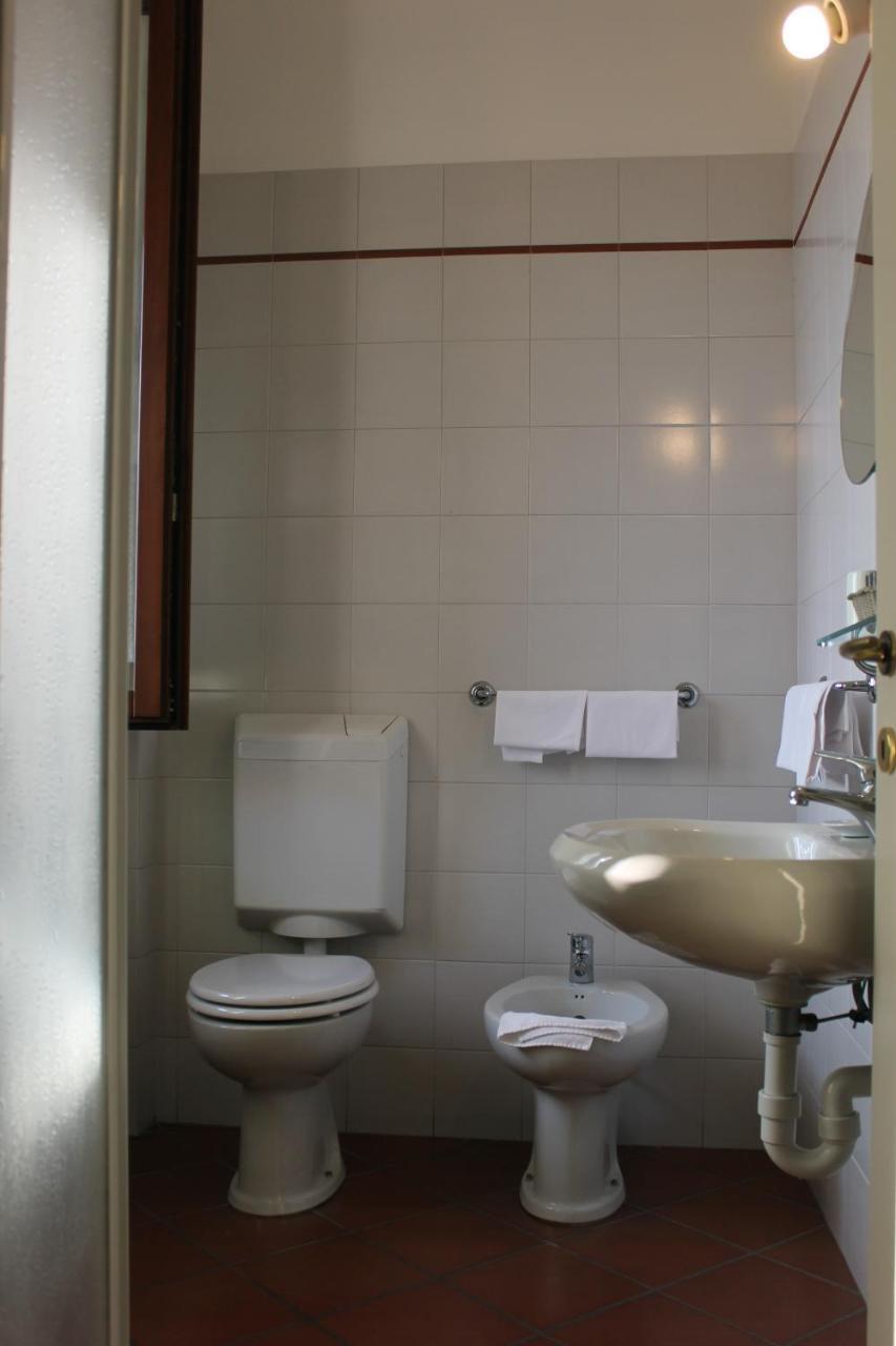 Albergo La Scaletta Cantu Ngoại thất bức ảnh